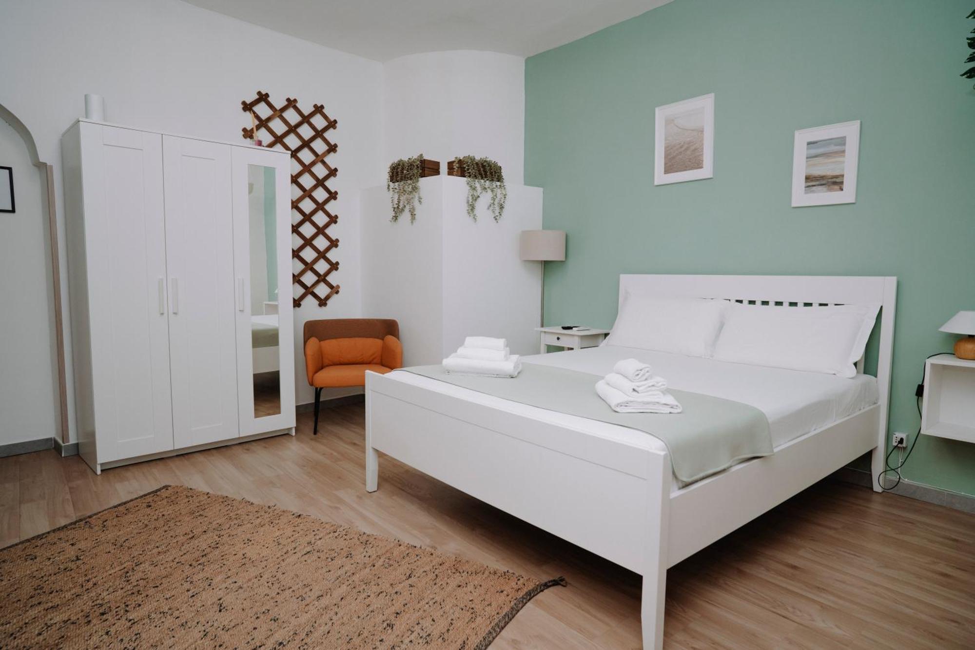 Bed and breakfast Bonne Nuit Terracine Extérieur photo