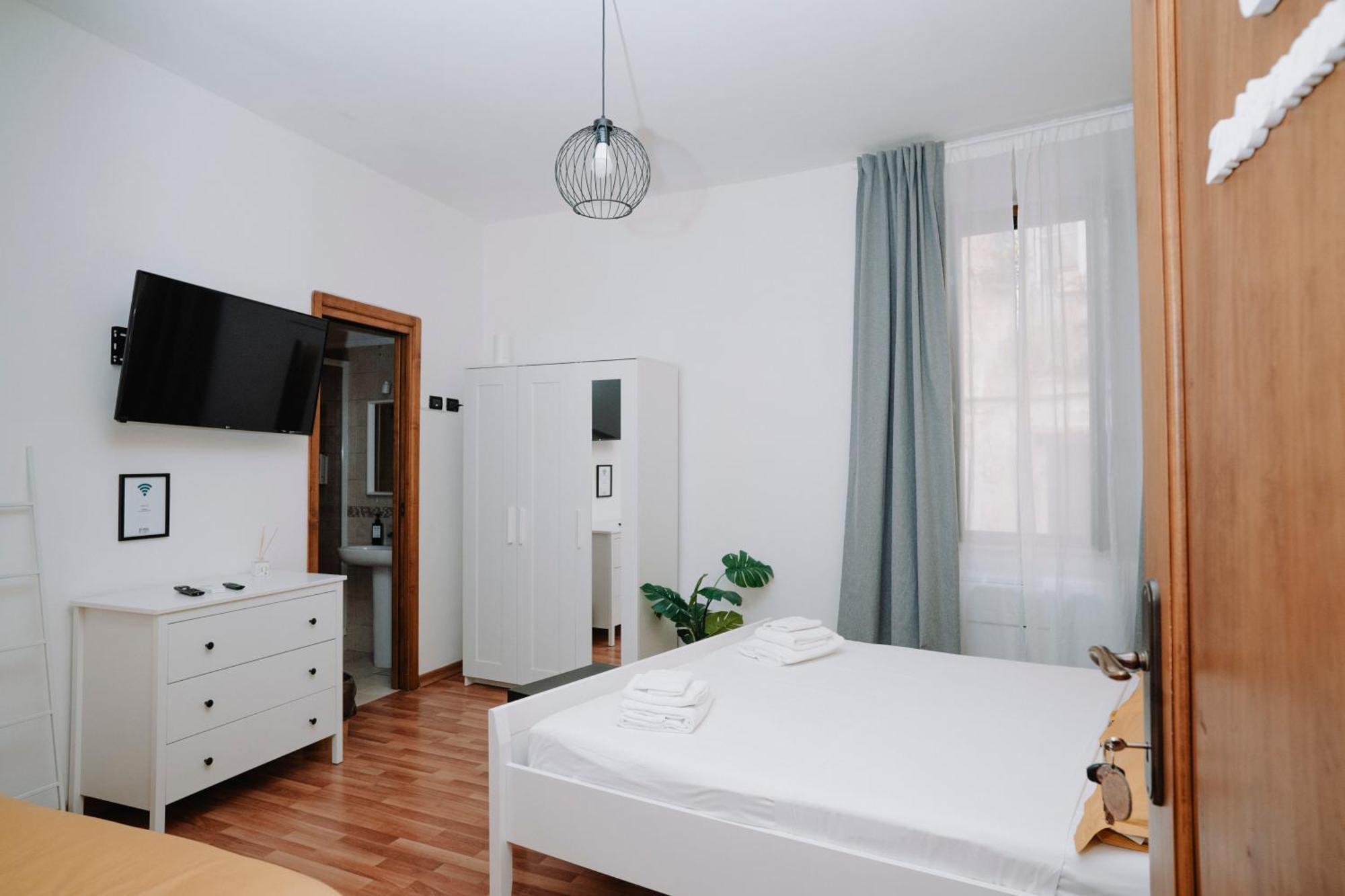Bed and breakfast Bonne Nuit Terracine Extérieur photo